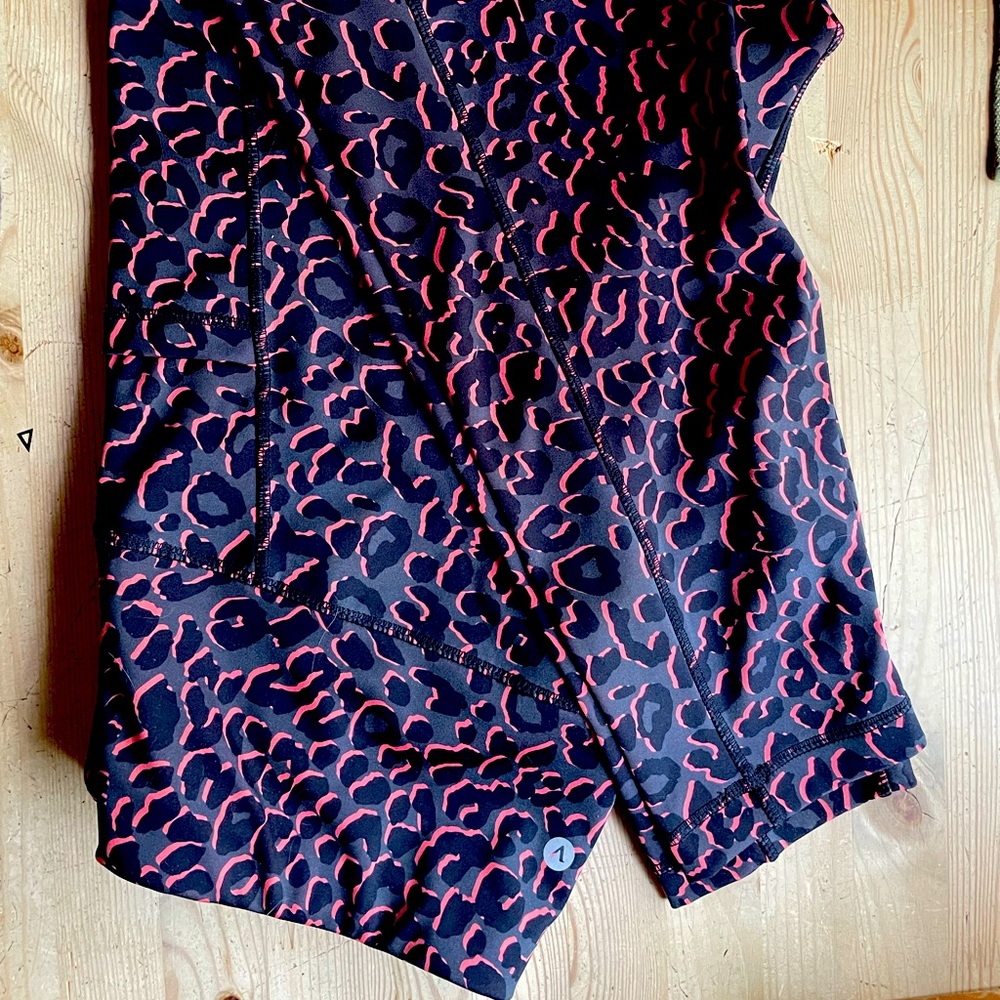 Velocity Pink Leopard Leggings 7/8 w/pockets